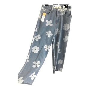 Super cute white daisy floral‎ print relaxed fit jeans size 11/30 new